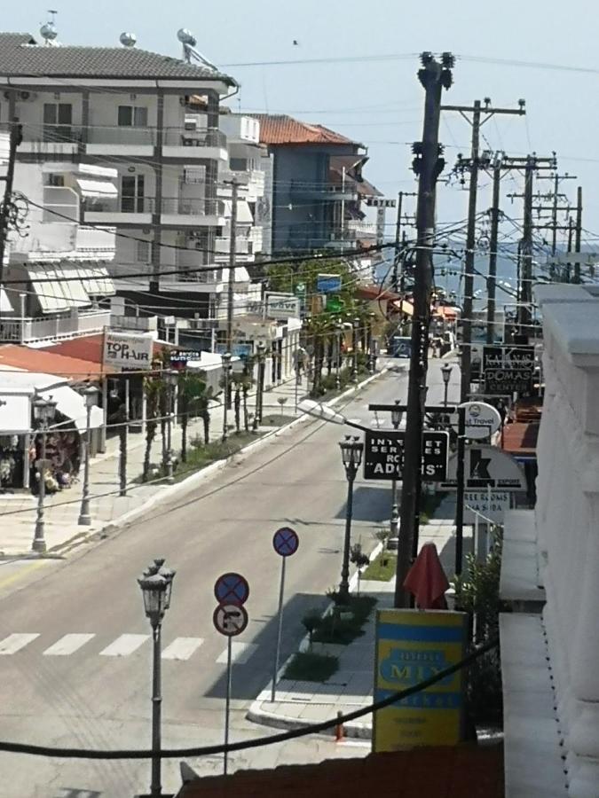 Blue Garden Rooms Paralia Katerinis Exterior photo